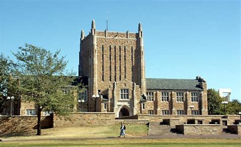 美国塔尔萨大学研究生留学申请基本条件
