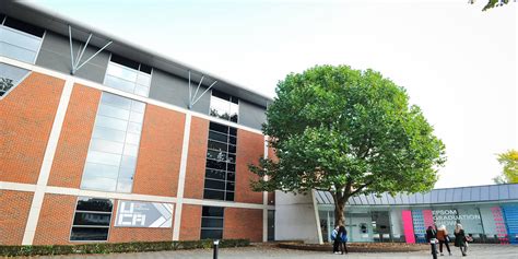 英国创意艺术大学的基本介绍