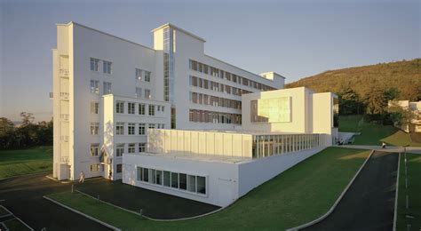 法国克莱蒙费朗大学主要课程介绍