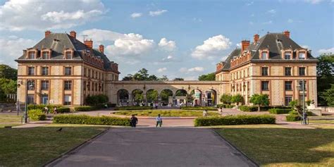 法国留学名校 圣太田大学