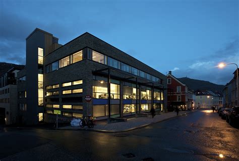卑尔根大学院系设置介绍