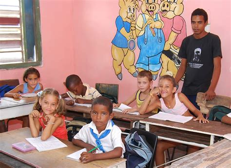 古巴留学 古巴的教育特点和教育体系