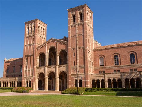 美国留学名校推荐 塔夫茨大学