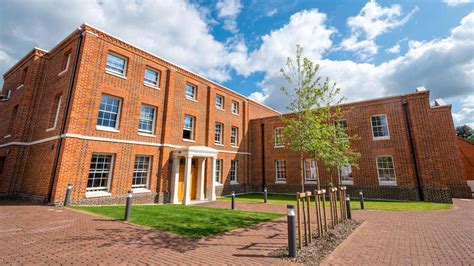 英國白金漢大學(xué)介紹