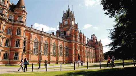 英国留学 伦敦大学皇家霍洛威学院概况及校园风景
