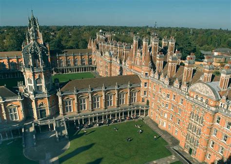 英国留学 伦敦大学皇家霍洛威学院金融与工业经济专业概况