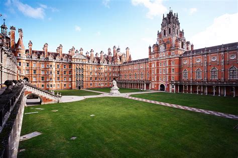 英国伦敦大学皇家霍洛威学院石油地球科学专业简介