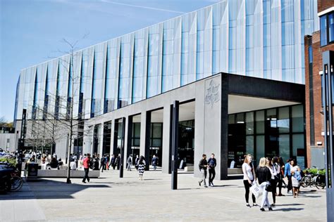 英国留学 曼彻斯特城市大学的学术优势及学院设置