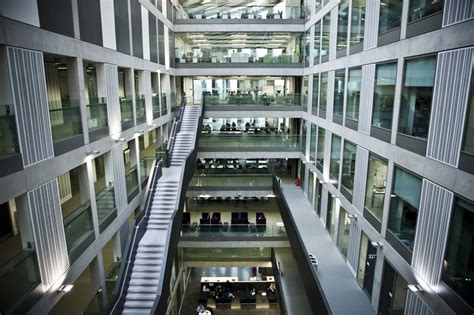 英国留学 曼彻斯特城市大学是英国第二大的大学