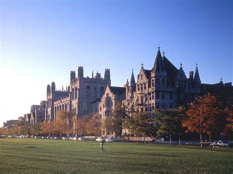 伊利诺伊大学芝加哥分校各阶段专业介绍