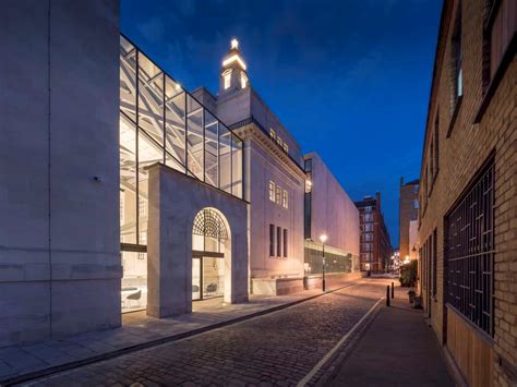 英国好大学推荐：伦敦商学院