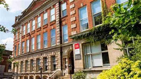 伦敦大学国王学院本科留学申请条件有哪些