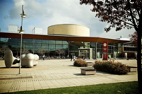 瑞典卡尔斯塔德大学院系及专业设置