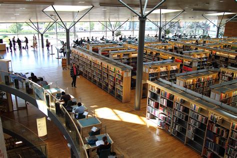 卡尔斯塔德大学的概况