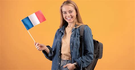 法國(guó)有哪些學(xué)?？梢陨暾?qǐng)教育類專業(yè)