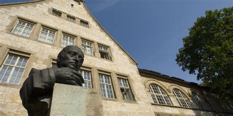 德国留学 耶拿大学的地理位置及专业设置