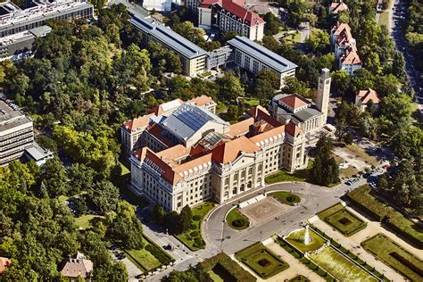 匈牙利留学 德布勒森大学经济系与音乐系的具体介绍、
