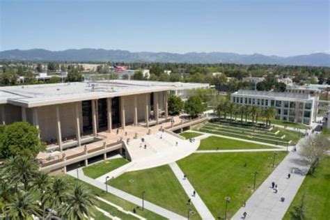 美國加州州立大學北嶺分校由9個學院組成
