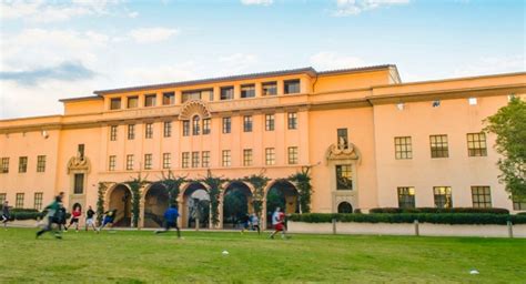 2020理工学校比较：麻省理工大学VS加州理工学院