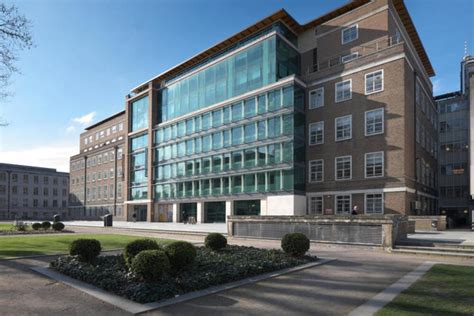 2011英国留学伦敦大学伯贝克学院国际学生学费解析