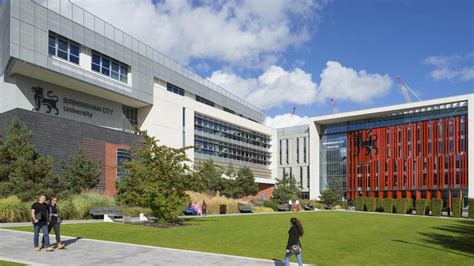 英国伯明翰城市大学珠宝专业的全面介绍