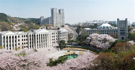 庆熙大学是韩国知名的私立高等学府