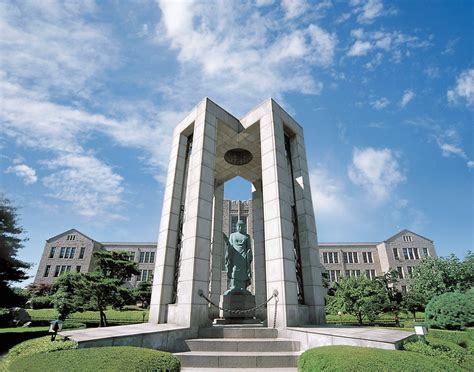 韩国东国大学是一个佛学的学校