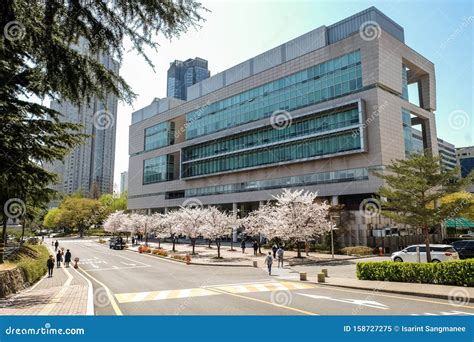 看看李敏镐的母校：韩国建国大学