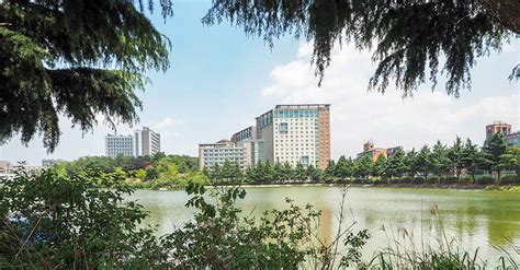 建国大学是韩国著名的私立大学