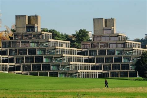 英国东英吉利大学的本科及硕士预科专业介绍