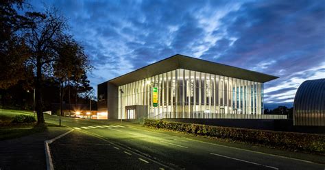 英国斯特灵大学以高质量教学与研究闻名