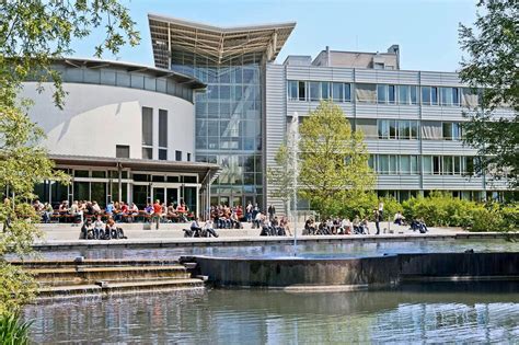 德国伊尔默瑙工业大学的主要课程