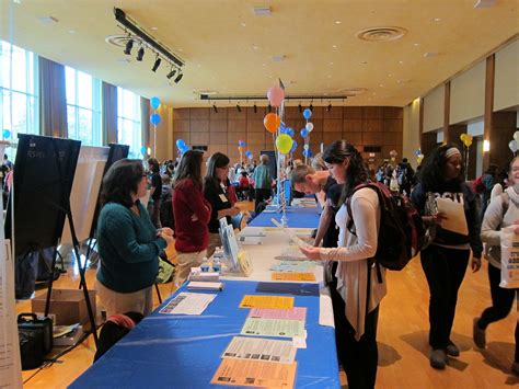 文科生在日本留学选什么专业比较好