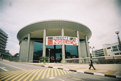 新加坡义安理工学院是一所国立高等院校