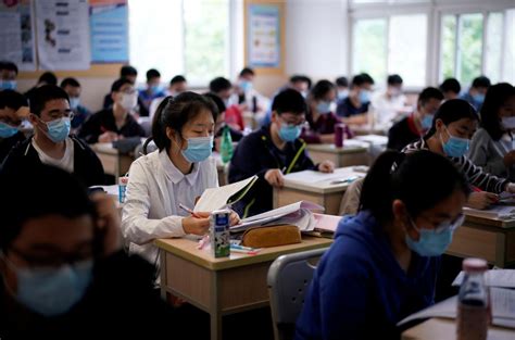 新加坡华侨中学简介