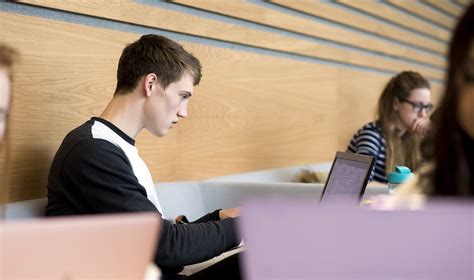 专科生怎么申请新加坡的本科留学