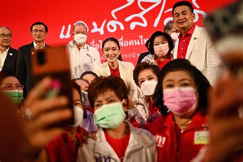 泰国西那瓦国际大学party视频