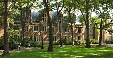 美国威尔士利学院是一所私立女子文理学院