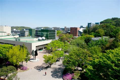 韩国留学 首尔国立大学是世界名校