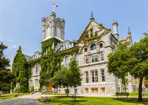 加拿大好大学推荐：圣安娜大学