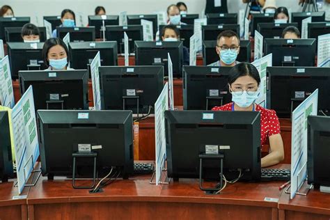 高考后英国留学申请指南 哪些大学接受高考成绩