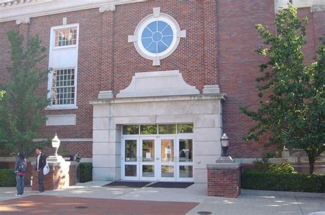 瑞士留学除酒店管理外还有什么热门专业可以选择