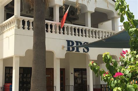 英国预科名校推荐：朴次茅斯大学