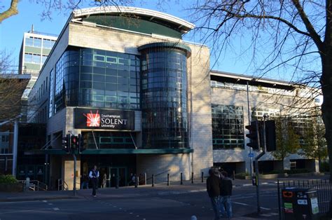 南安普顿索伦特大学专业设置详解