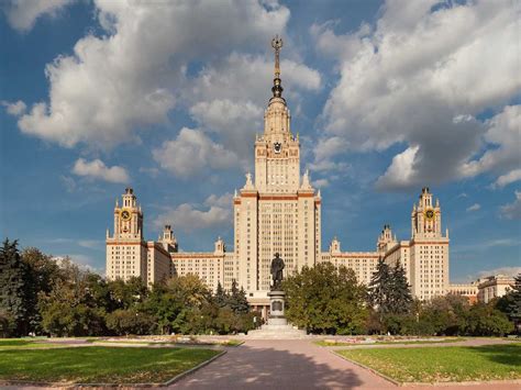 莫斯科大学是怎么样的大学？留学需要什么条件