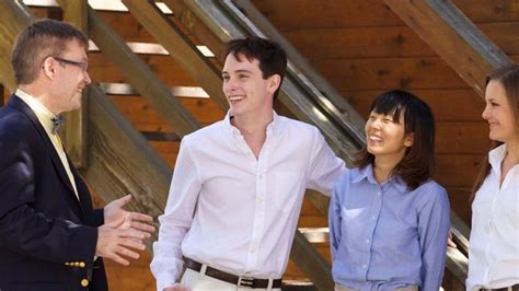 美国斯阔谷中学是一所男女合校的寄宿学校