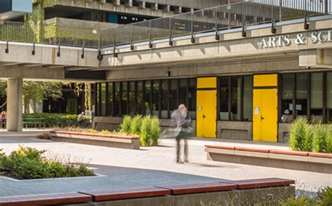 美国北西雅图社区学院的课程设置及交通概况