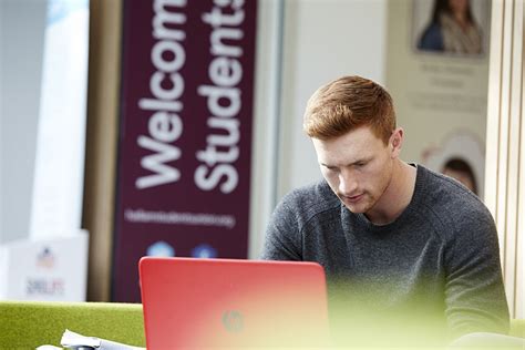 英国谢菲尔德大学研究生留学申请条件