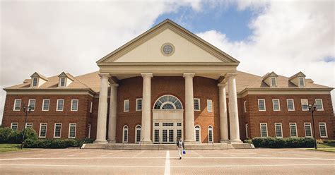 11年留学英国伦敦摄政美国学院几大奖学金解读