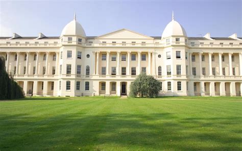 英国留学 伦敦摄政商学院多种文化相互交融